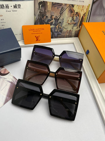 EC - LOV Sunglass - 126