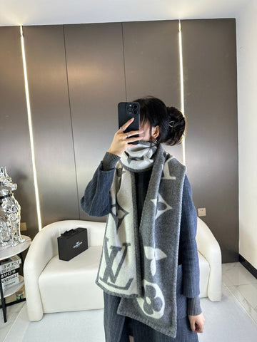 EC - LOV Scarf - 259