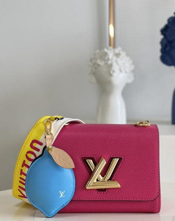 EC - LOV Bags - 1588