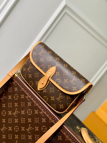 EC - LOV Women Bag - 2163