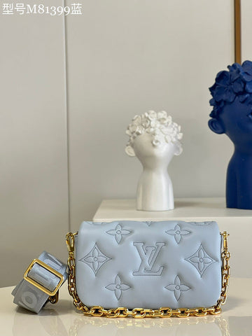 EC - LOV Women Bag - 1952