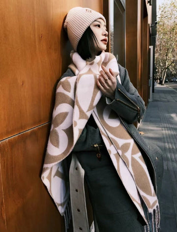 EC - LOV Scarf - 032