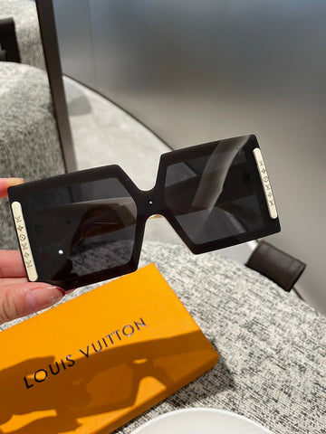 EC - LOV Sunglass - 047
