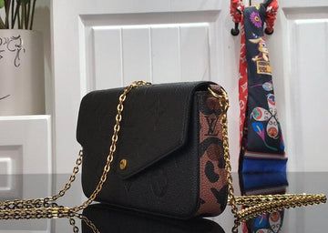 EC - LOV Bags - 2333