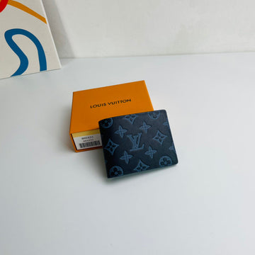 EC - LOV Wallet - 1239