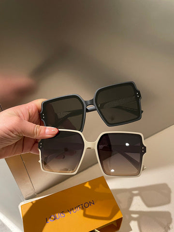 EC - LOV Sunglass - 082