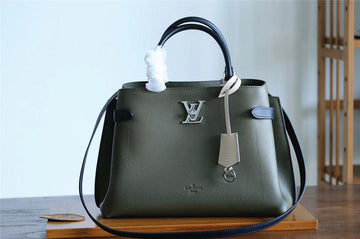 EC Fashion Lu-Vi bags - 8239