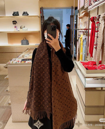EC - LOV Scarf - 063