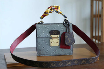 EC Fashion Lu-Vi bags - 8040