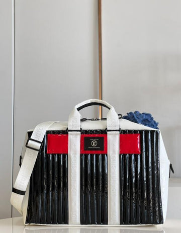 EC - LOV Bags - 1587