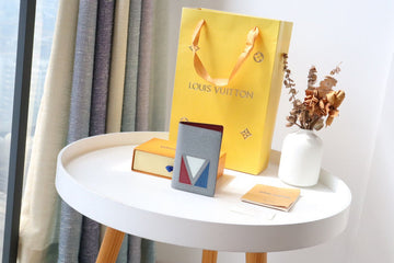 EC - LOV Wallet - 029