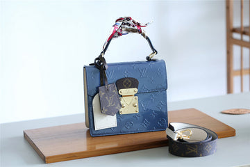 EC Fashion Lu-Vi bags - 8050