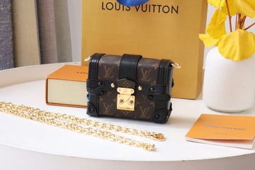 EC - LOV Wallet - 764