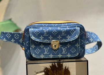 EC - LOV Bags - 1436