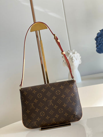 EC Fashion Lu-Vi bags - 17294