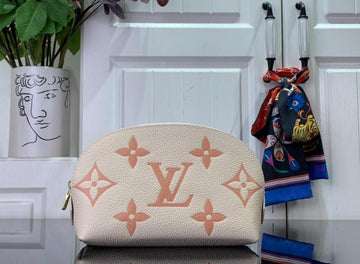 EC - LOV Bags - 331
