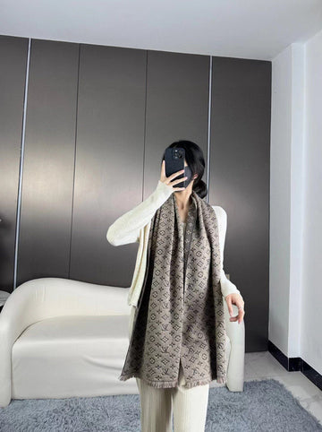 EC - LOV Scarf - 096
