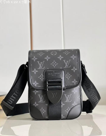 EC - LOV Bags - 1415