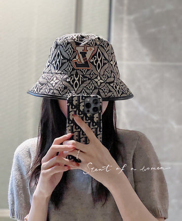 EC - LOV Cap - 319