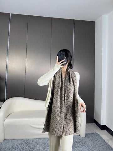 EC - LOV Scarf - 261