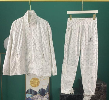 EC - LOV Clothes - 401