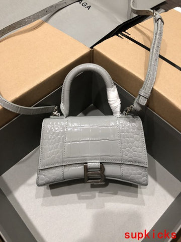 CS - BG Hourglass Bags - 092