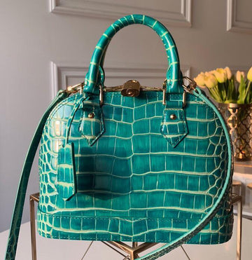 EC - LOV Bags - 2895