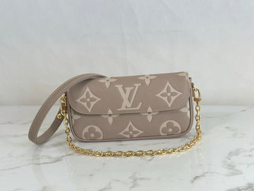 EC - LOV Women Bag - 125