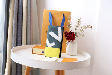 EC - LOV Wallet - 1001