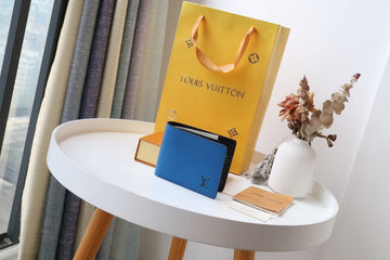EC - LOV Wallet - 970