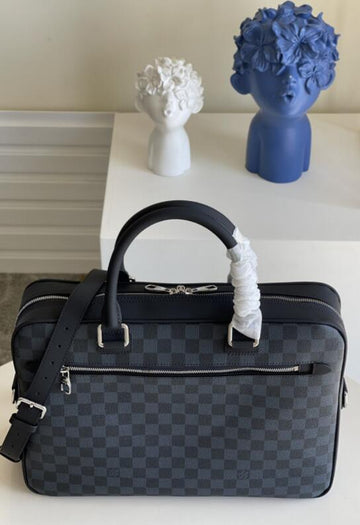 EC - LOV Bags - 2050