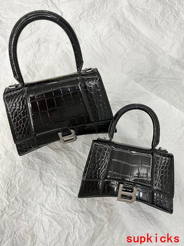 CS - BG Hourglass Bags - 189
