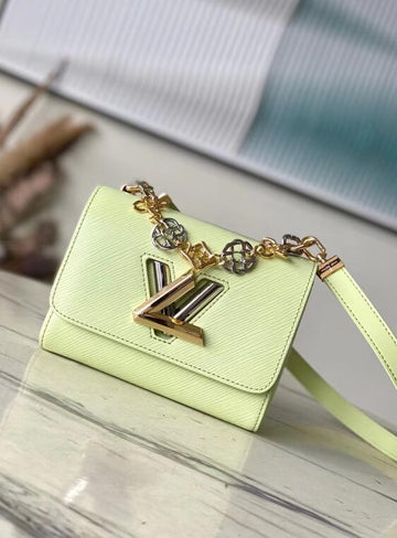 EC - LOV Bags - 1184