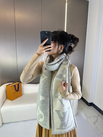 EC - LOV Scarf - 284