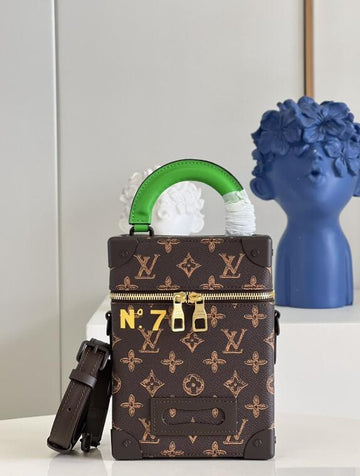 EC - LOV Bags - 1767