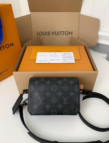 EC - LOV Bags - 1341