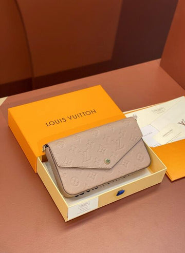 EC - LOV Bags - 621