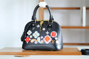 EC Fashion Lu-Vi bags - 8256