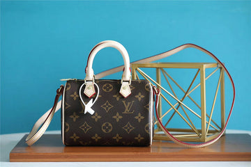 EC Fashion Lu-Vi bags - 8156
