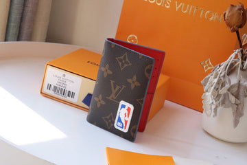 EC - LOV Wallet - 219