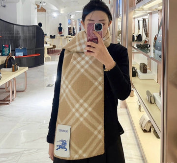 EC - BOR Scarf - 044
