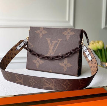 EC - LOV Bags - 3081