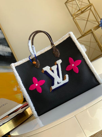 EC - LOV Bags - 2626