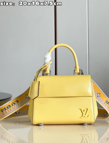 EC - LOV Bags - 1150