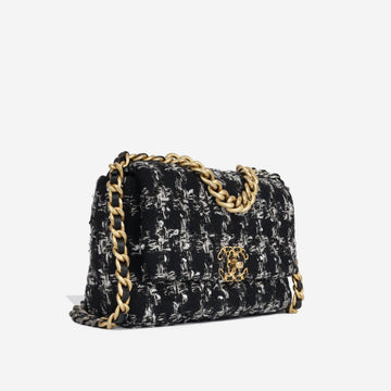 Chanel Chanel 19 - Small