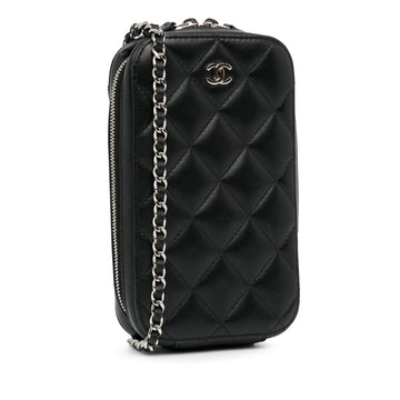 Chanel CC Quilted Lambskin Zip Phone Case (SHG-6GbcPW)