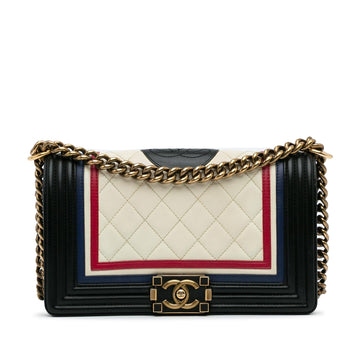 Chanel Crest-Embellished Medium Boy Bag (SHG-a81tPI)