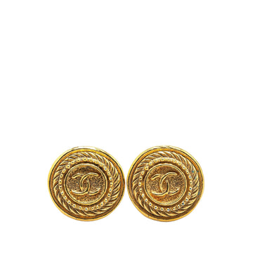Chanel Gold Plated CC Clip On Earrings (SHG-utiBRw)