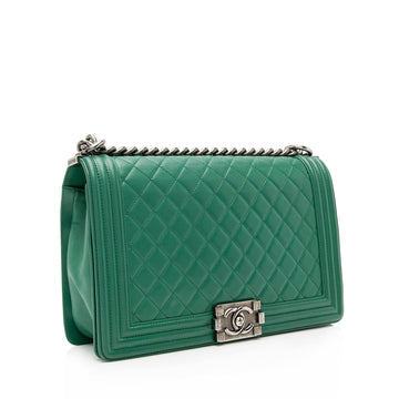 Chanel Lambskin New Medium Boy Bag (SHF-23600)