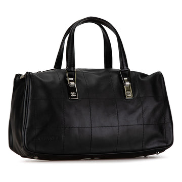 Chanel Lambskin Square Stitch Handbag (SHG-1TXj0Y)